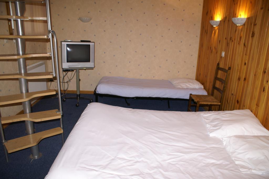 Bagnères-de-Luchon Hotel Celeste חדר תמונה