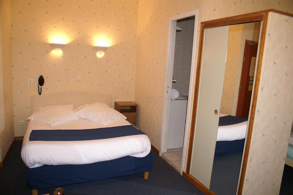 Bagnères-de-Luchon Hotel Celeste חדר תמונה