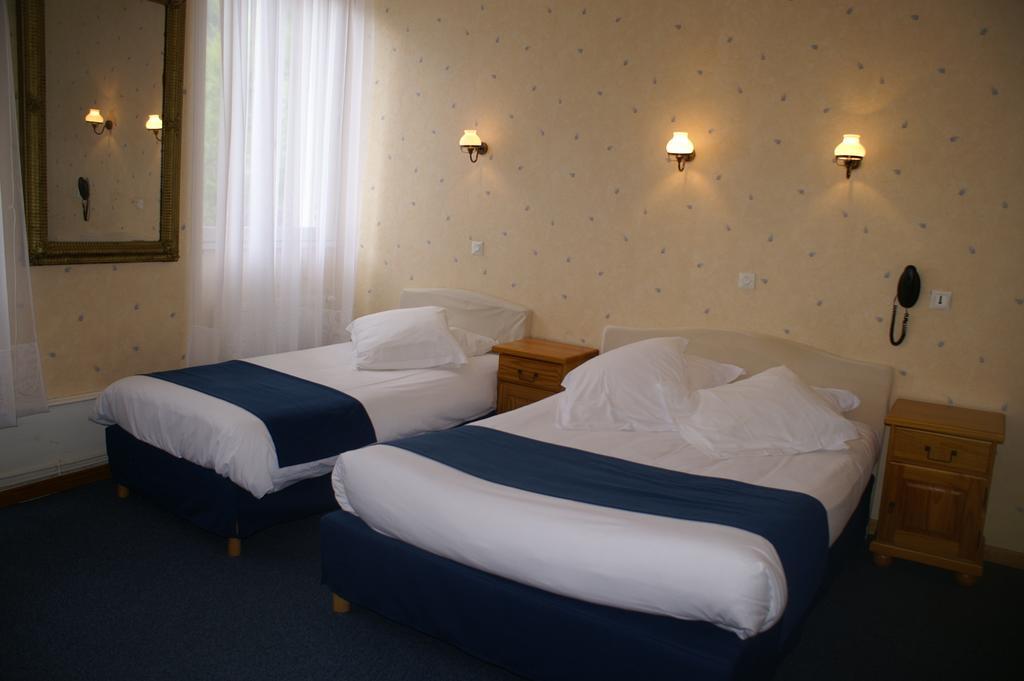 Bagnères-de-Luchon Hotel Celeste חדר תמונה